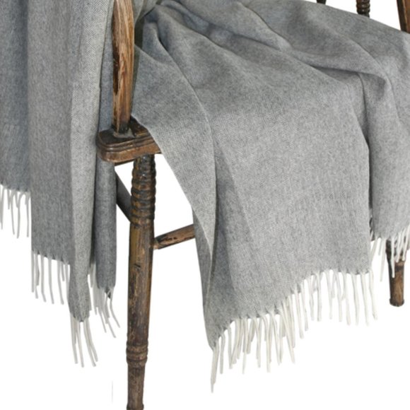 Baby Alpaca Espiga Blanket. Made in Peru - Picture 2 of 3